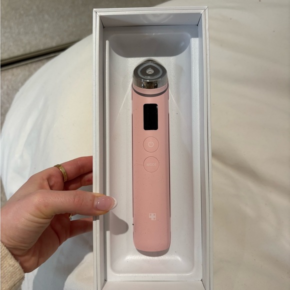 Medicube Booster Pro - Picture 3 of 4